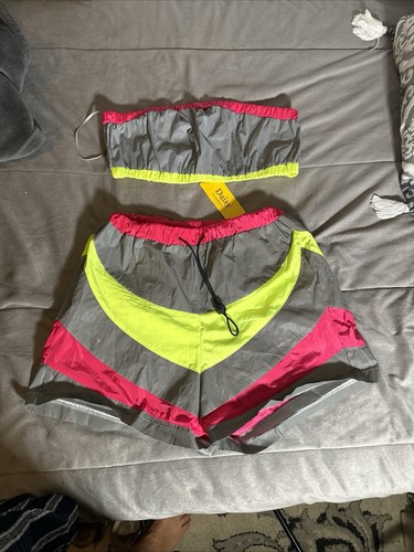 Nwt daisy women small - daisy, women's